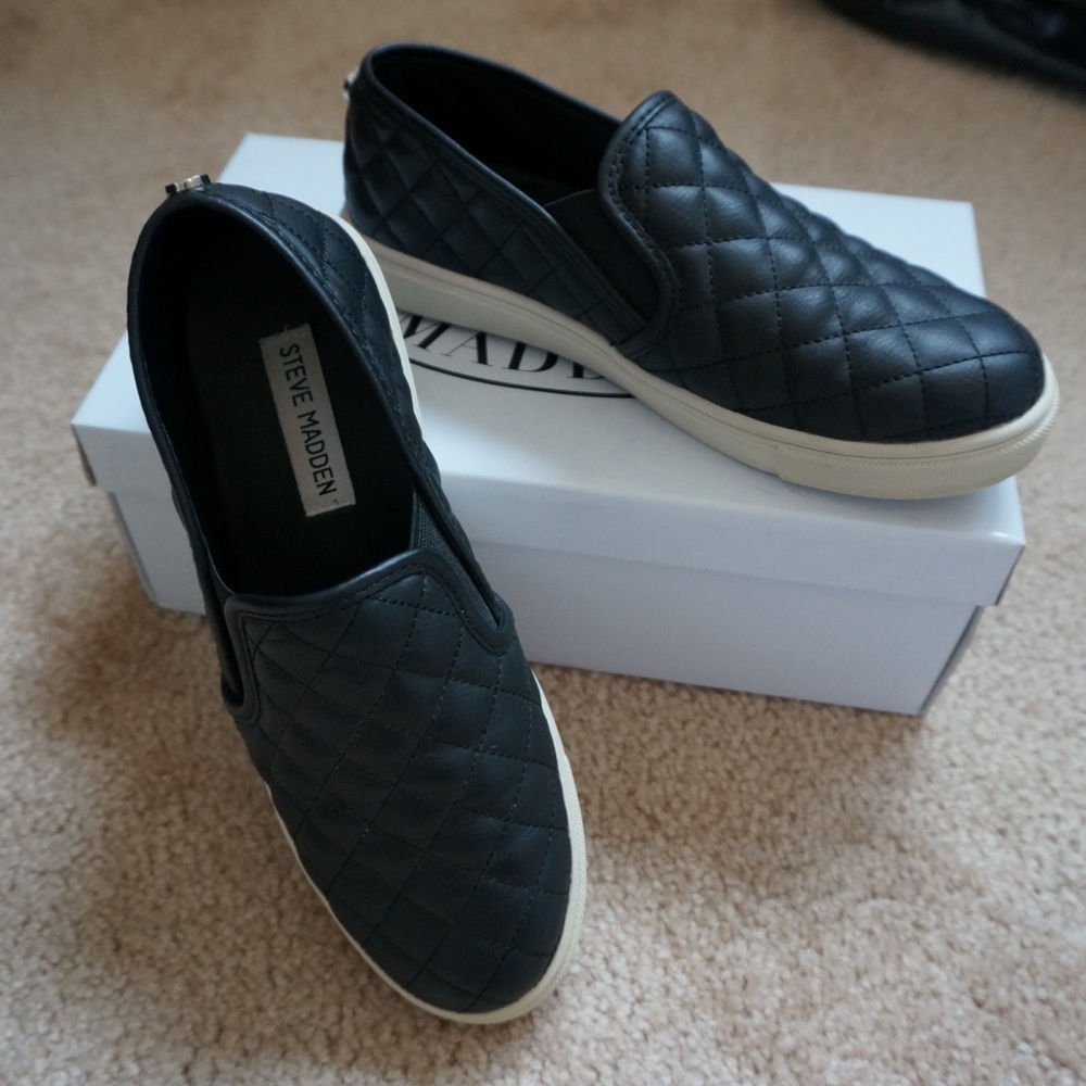 Steve Madden Slip-ons